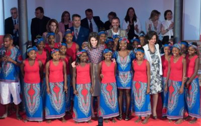 Agua de Coco recibe el premio del Banco Santander en un acto presidido por la Reina Letizia