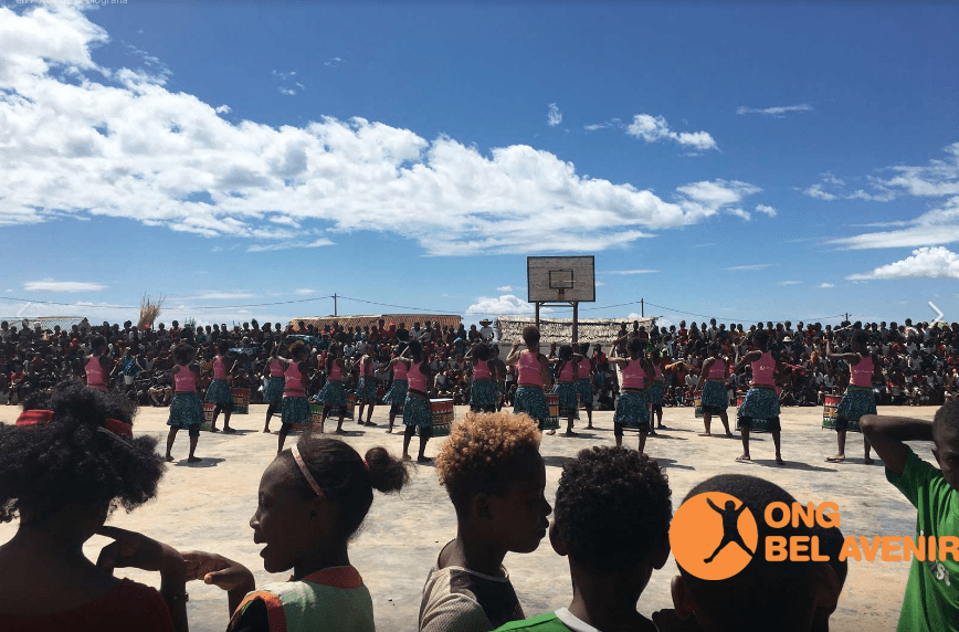 Celebramos el día de los colegios en Madagascar