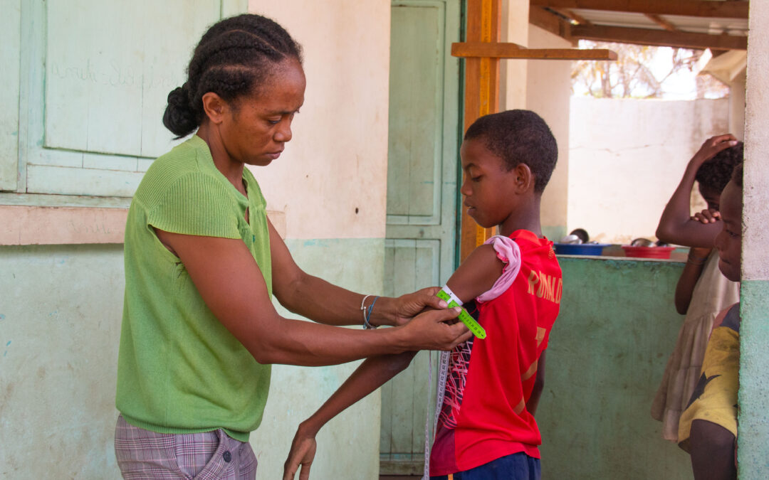 El Ayuntamiento de Gijón apoya el proyecto de salud preventiva y lucha contra la malnutrición infantil